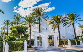 Oasis Club II Triplex Apartment By Rock Rentals